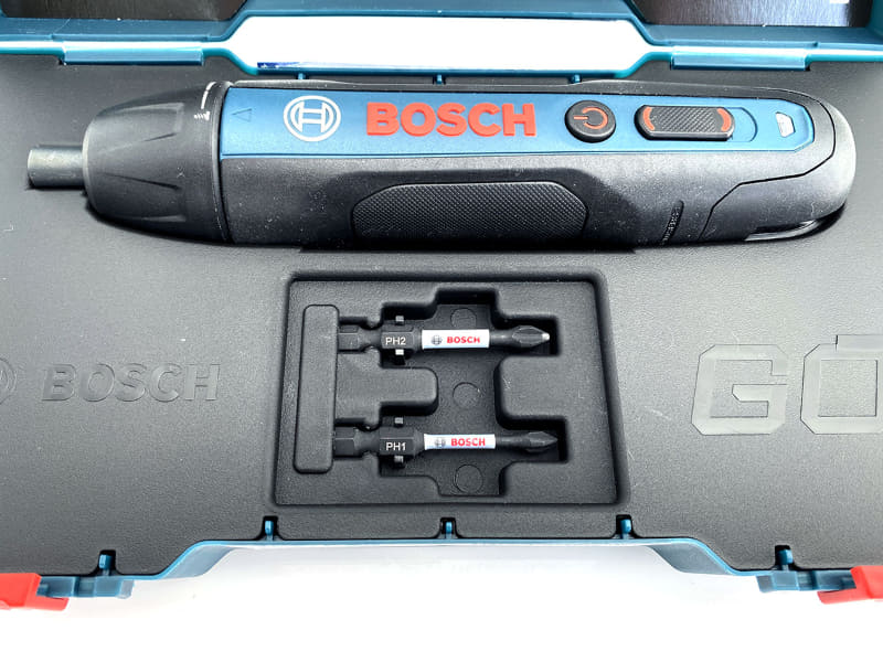 2本のドライバービットはこの位置に固定されます