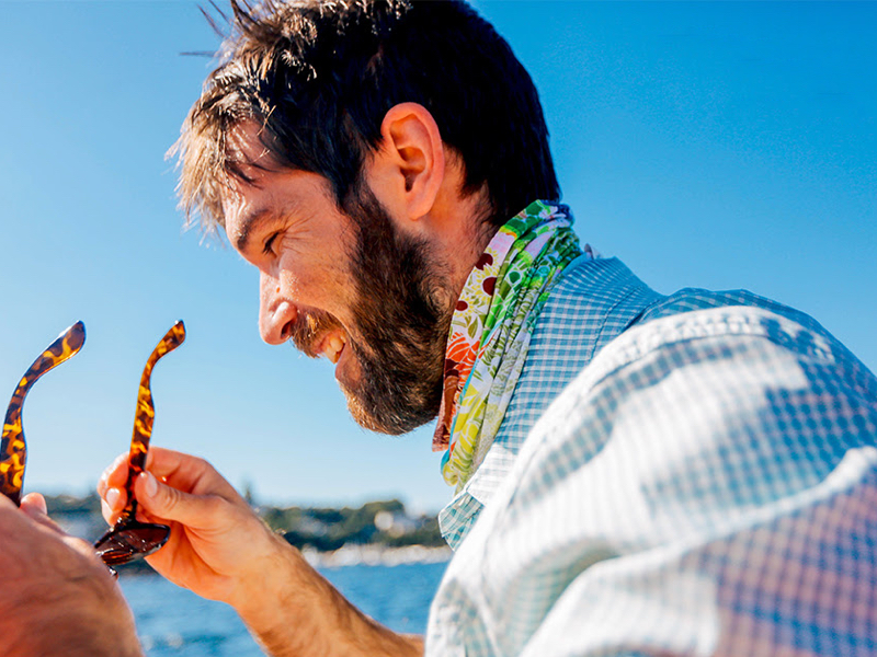 アウトドアリサーチのネックゲーター「アーバーチューブ」