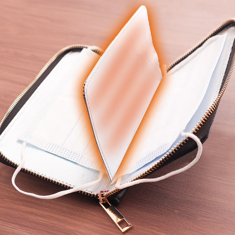 約70℃のヒーターでマスクを乾燥させる