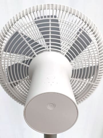 ★● Xiaomi Smart Fan 1X フロア扇風機 アプリ操作 ●★ Xiaomi新作、薄さ8.7cmの衝撃。自然風まで再現する“置き場所に困らない