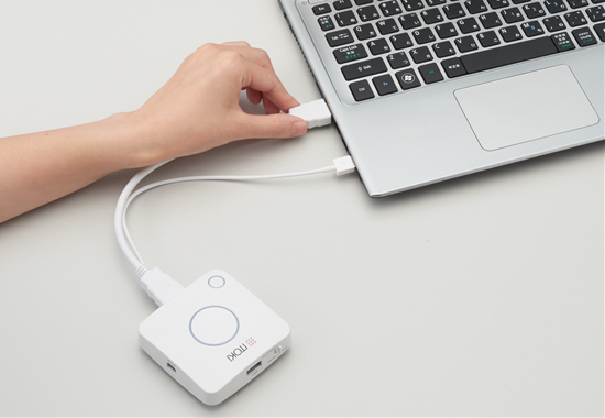 子機をパソコンにケーブル接続するだけで、ドライバーソフトなどは不要