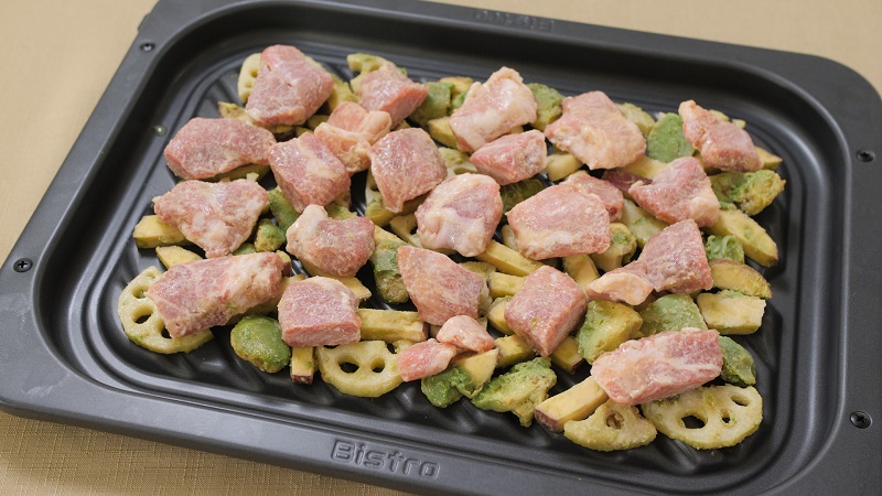 凍ったままグリル皿に乗せる