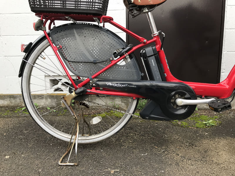 ママチャリタイプの電動アシスト自転車は、どうしてもリアセンターが広くなりがち
