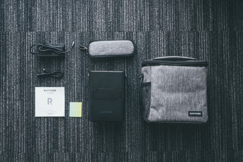 付属のキャリーバッグにまとめて収納できる