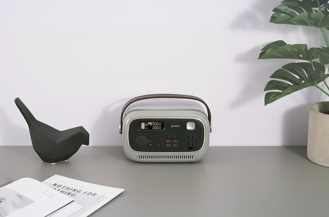 デザイン性の高いポータブル電源