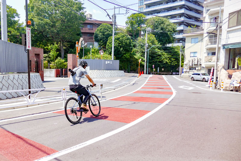 カーブを曲がる際のハンドリングもキレがあって気持ちいい。よりスポーティな走りが楽しめます