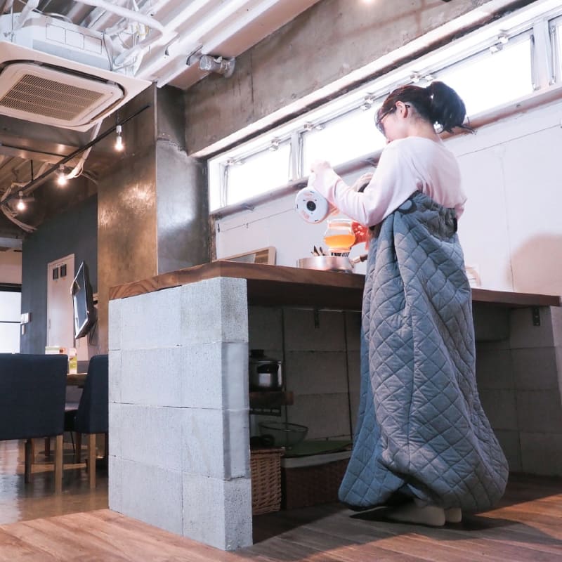 こたつを着たまま歩くことができる