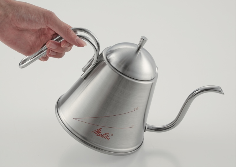 持ちやすく注ぎやすい形状も特徴