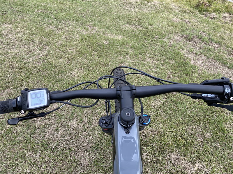 フカフカの芝生で転んでも痛くない