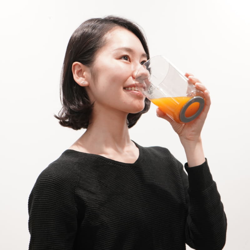 ジューサーで絞った後はそのままカップとして使える