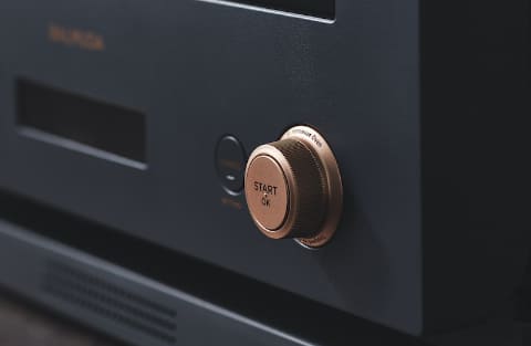BALMUDA The Range」に高級感のある新色ダークグレー - 家電 Watch