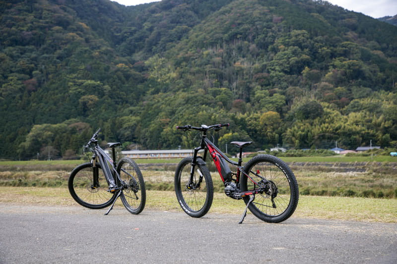 「RIDGE-RUNNER」と「eBIG.NINE 400」は、このクラスのe-MTBが欲しいと思った際、比較されることが多そうなモデル。スペックだけでは分からない違いを知るためにもMERIDA X BASEでの試乗は非常に意義があると感じた