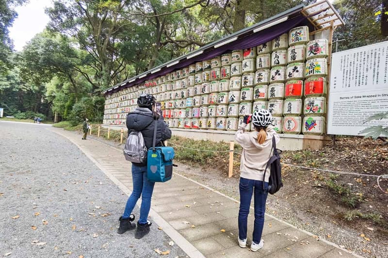 全国各地から献納されたお酒。思わずパシャリ