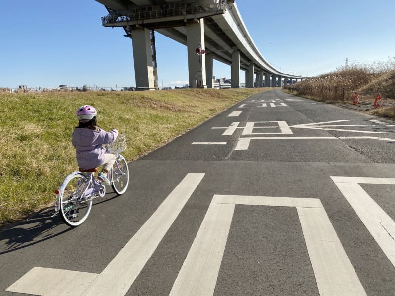川沿いのサイクリングコースはとっても気持ちいい