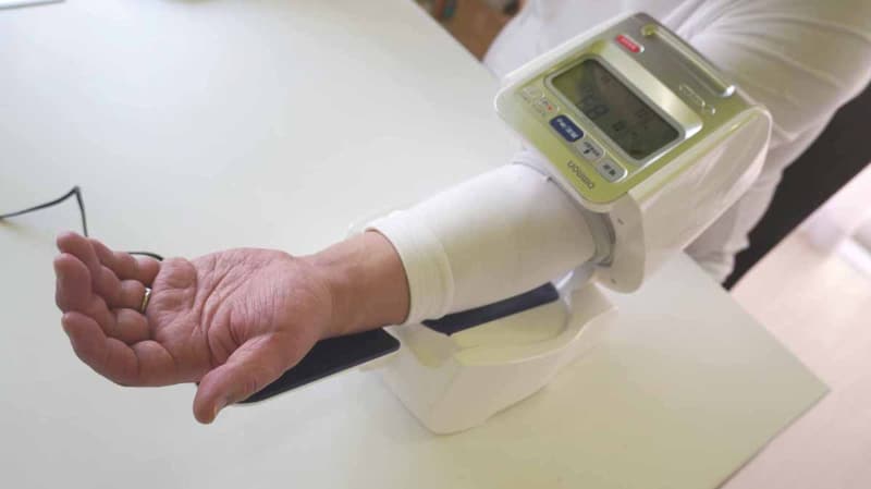 肘を置く場所は決まっているので、そこだけ気を付ける