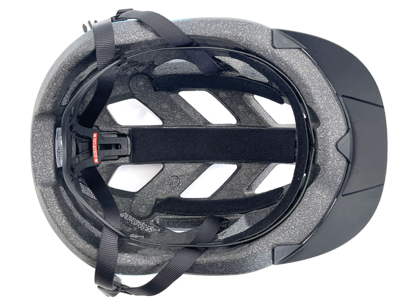 帽体内部。LAZER独自のフィッティングシステム「アドバンスドロールシス」が採用されています