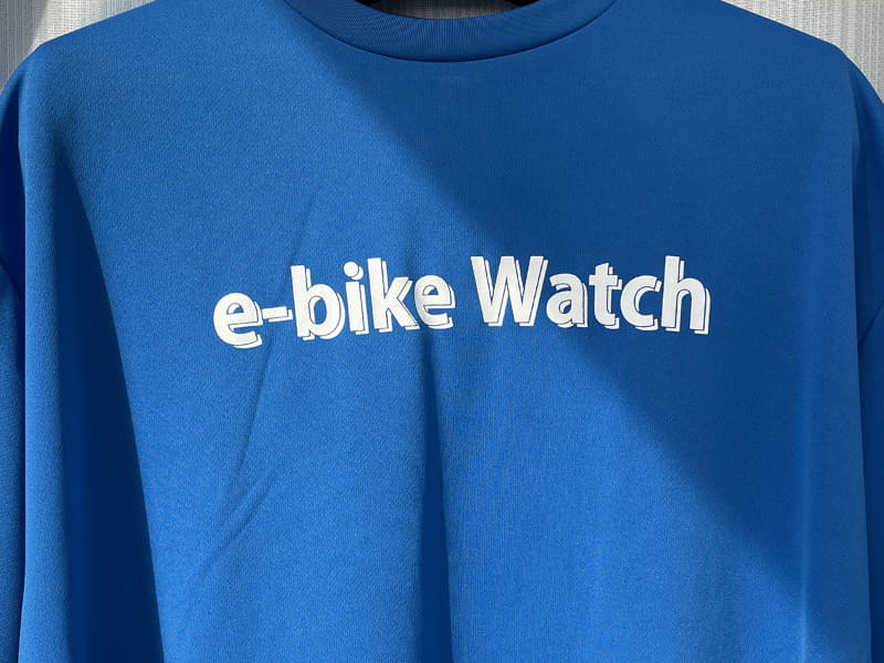 ロゴがばっちり目立つので、これを着たら自然と素行が良くなりそうです