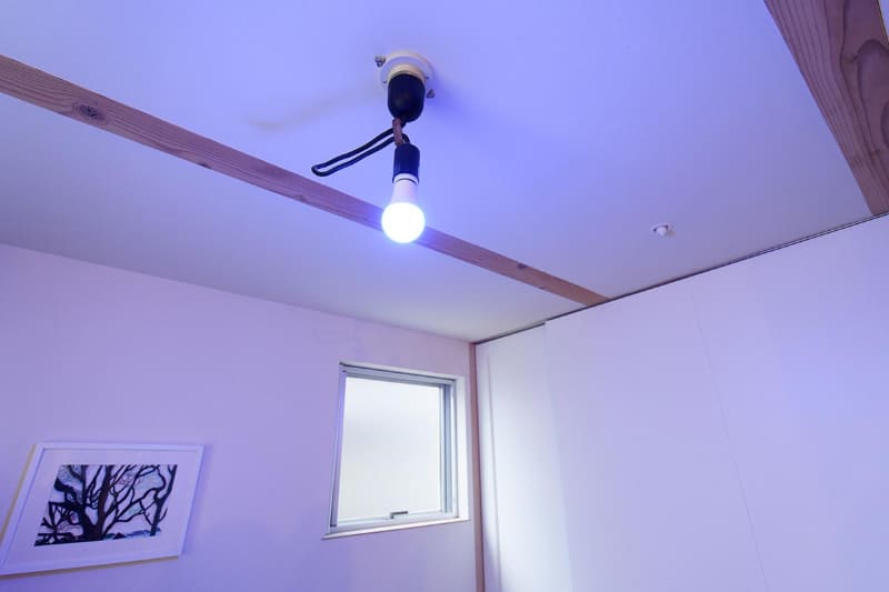 様々な色、明るさに変化させることができる