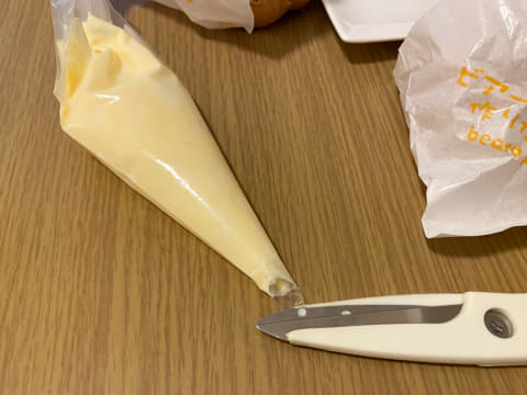 ビアードパパの「ちびっこパティシエセット」でシュークリーム作り