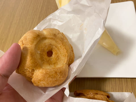 ビアードパパの「ちびっこパティシエセット」でシュークリーム