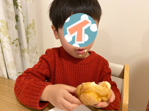 ビアードパパの「ちびっこパティシエセット」でシュークリーム