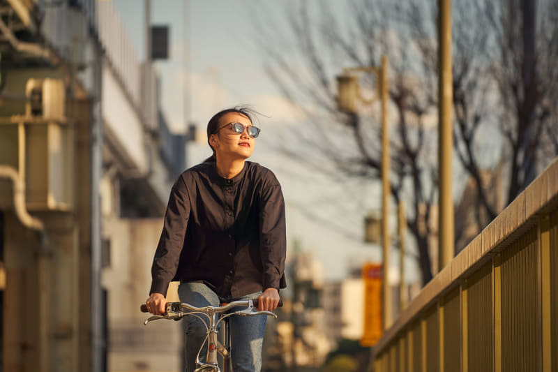 街乗りやサイクリング時も日差しを軽減してくれる