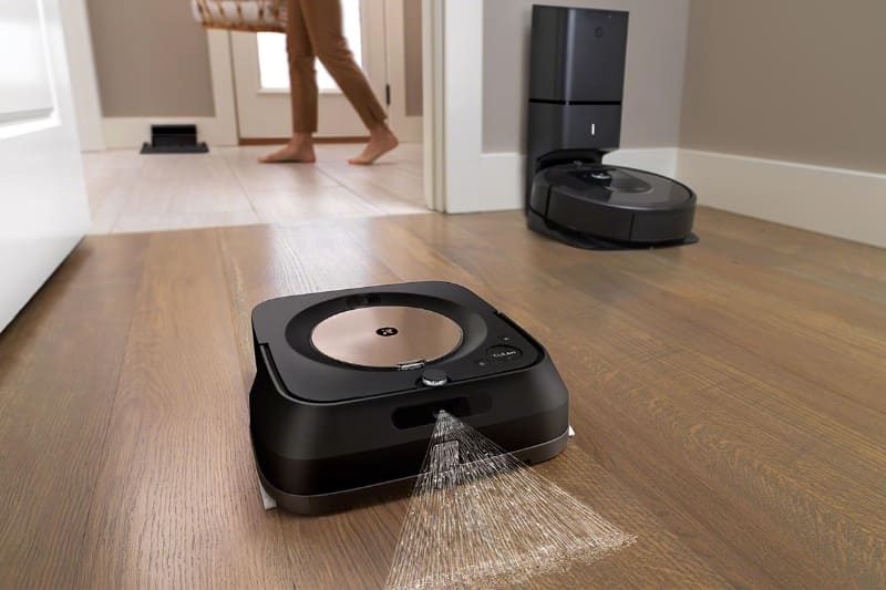 「ブラーバ ジェット m6」公式サイト限定モデル(左)