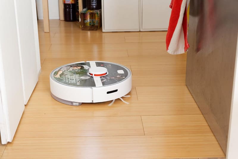 すぐにキッチンに向かい、掃除を始めた