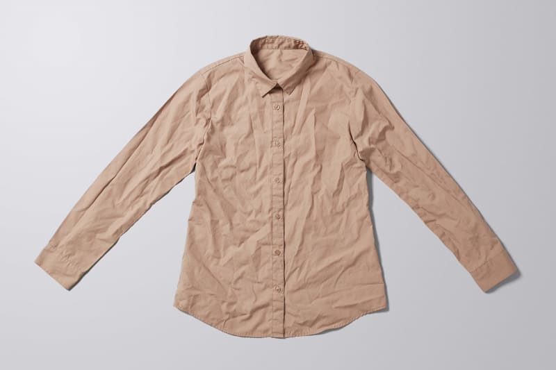 標準コースで洗濯/乾燥したシャツ