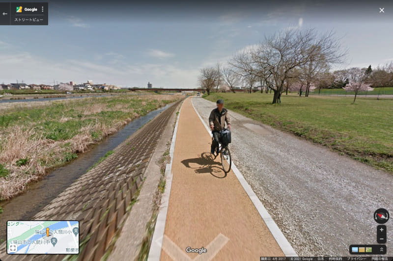 ストリートビューもあった!!! いきなり自転車が走っている!!!