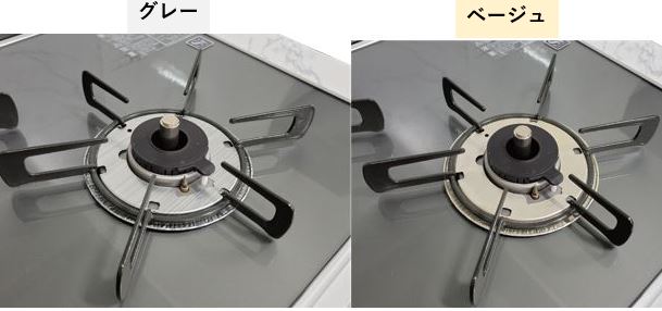 ヘアライン調のデザインを採用