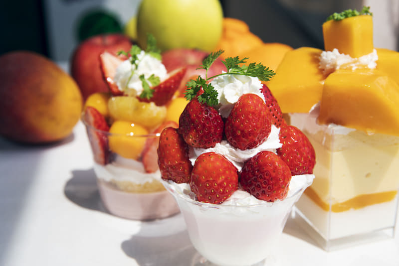 "美食の街"満喫コースではスイーツや食事を味わえる