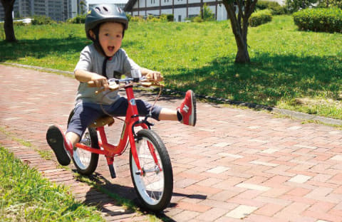 補助輪不要で自転車デビューしやすいと人気の「ケッターサイクル」に新