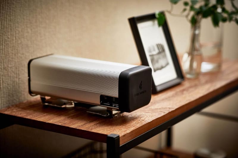 折りたたむとコンパクトに収納できる