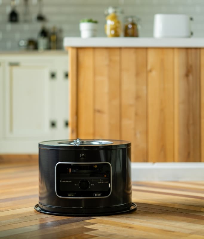 限定カラー「すみいろ」を採用