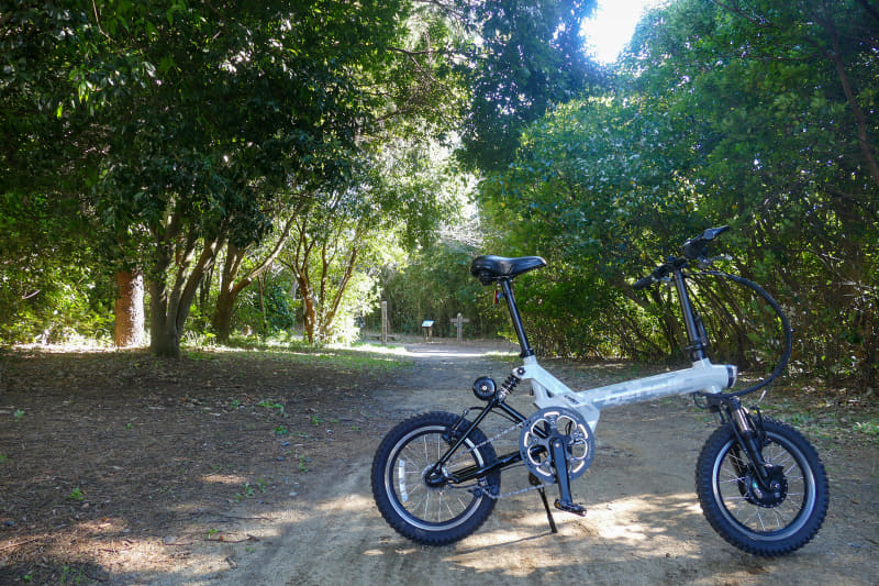 ベネリの新モデル「mini Fold16 DIRT」。カラーはデジタルカモフラージュ