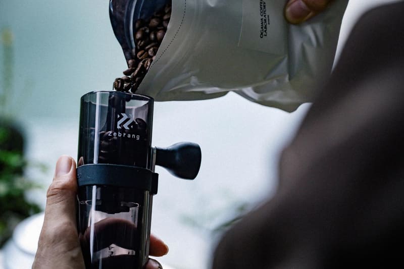 バンドにハンドルを収納