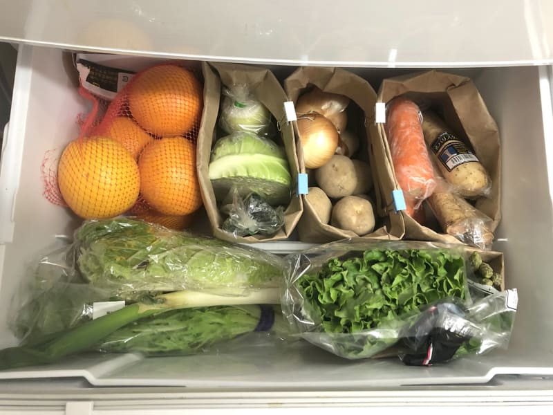 アフター。紙袋でざっくり分類することで、どこに何があるか一目瞭然!