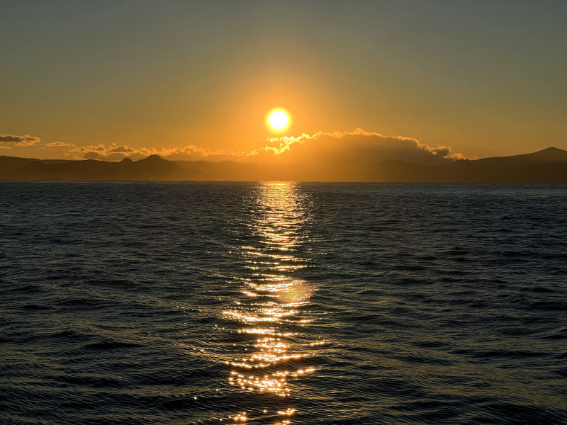 日が上がってオレンジロードが現れました