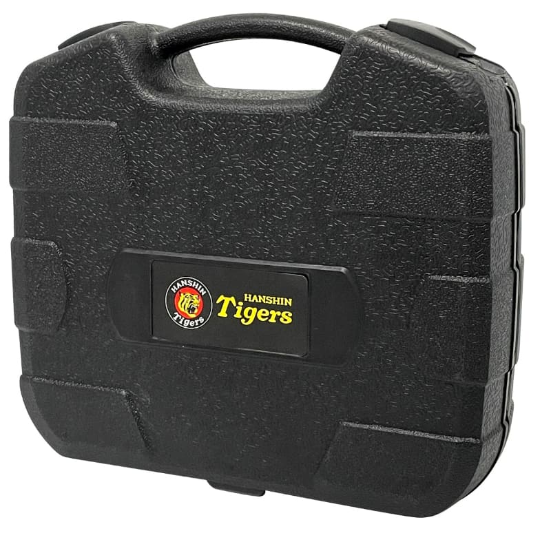 収納ケースにもロゴを配置