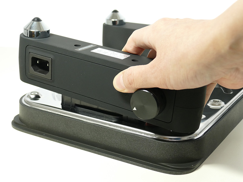 接合部もシリコンに覆われており、ぐらつき無く簡単・確実に差し込める