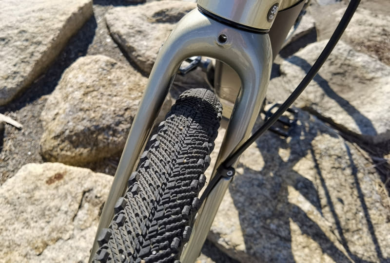 MTBタイヤも履けそう