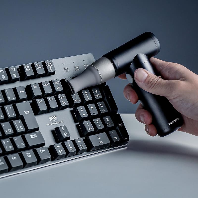 シリコン製ノズルで、掃除しているものを傷つけにくい