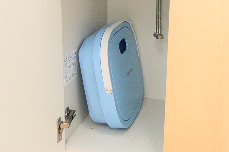 折りたたんでコンパクトに収納可能