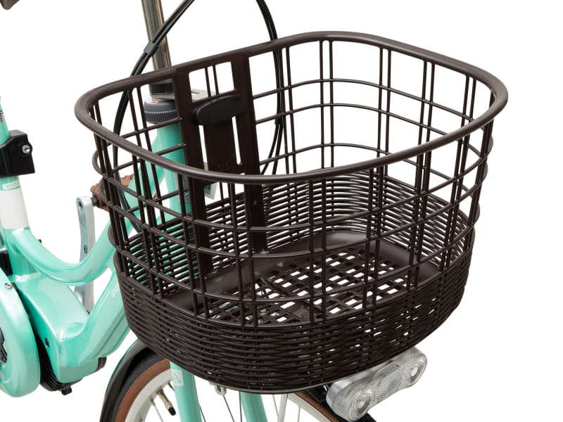 容量21Lのフロントバスケット。サイズは41×24×32cm(幅×高さ×奥行)