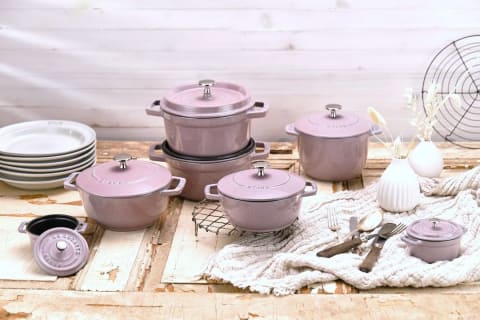 ストウブ staub ラウンドココット シフォンローズu0026ホワイト | jayceebrands.com