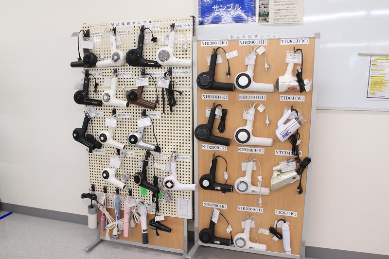 特に品質が重要視されるプロ用のNobby、そしてプロ用のNobbyから生まれた一般用の「Nobby by TESCOM」シリーズや一般用の中でも上位モデルは、ここ松本の工場で作られている