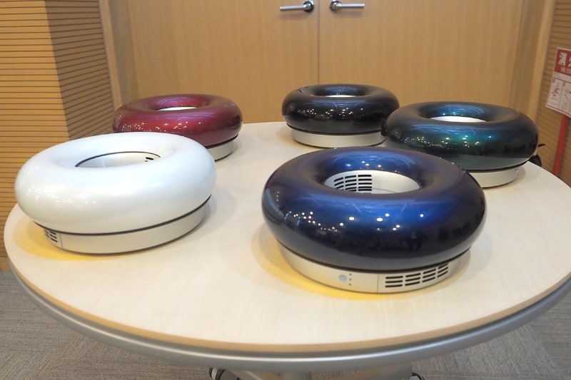 2020年発売の「QAIS -air- 03(クワイスエアーゼロスリー)」。ペットオーナーにも好評とのことで、今回のペット向けモデルの発売に至ったという