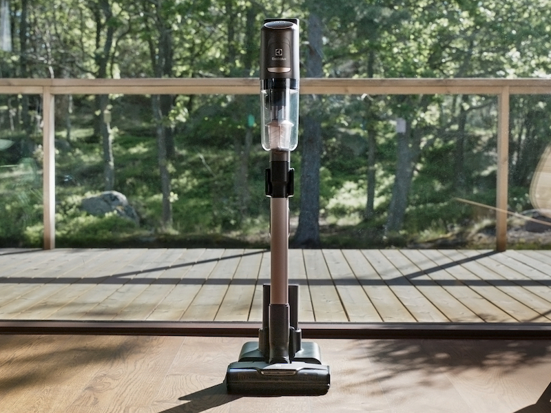 エレクトロラックス Electrolux ULTIMATEHOME900 水拭きも! ベッドも! 家中の掃除ストレスを減らしてくれる