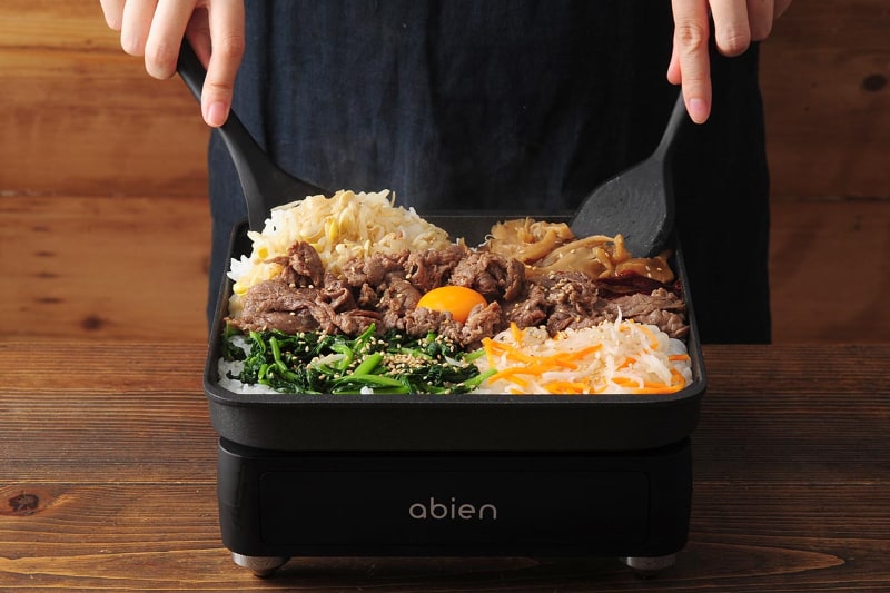 1人分の料理を簡単に作れるホットプレート「abien MAGIC GRILL S」